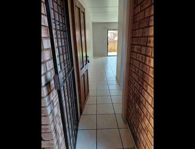 2 BEDROOM PROPERTY TO RENT IN DALPARK